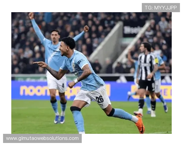 曼城高位压迫反成防线软肋,一打就穿问题已逐步反映在比赛走势中 曼城高位压迫反成防线软肋,一打就穿问题已逐步反映在比赛走势中