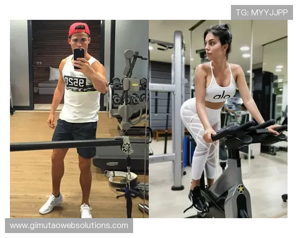 徐嘉余训练完直接去奢侈品店刷卡，柜姐以为来了新晋男模